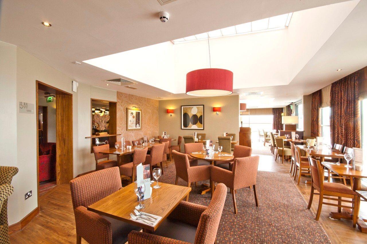 Premier Inn Edinburgh Airport - Newbridge Exterior foto