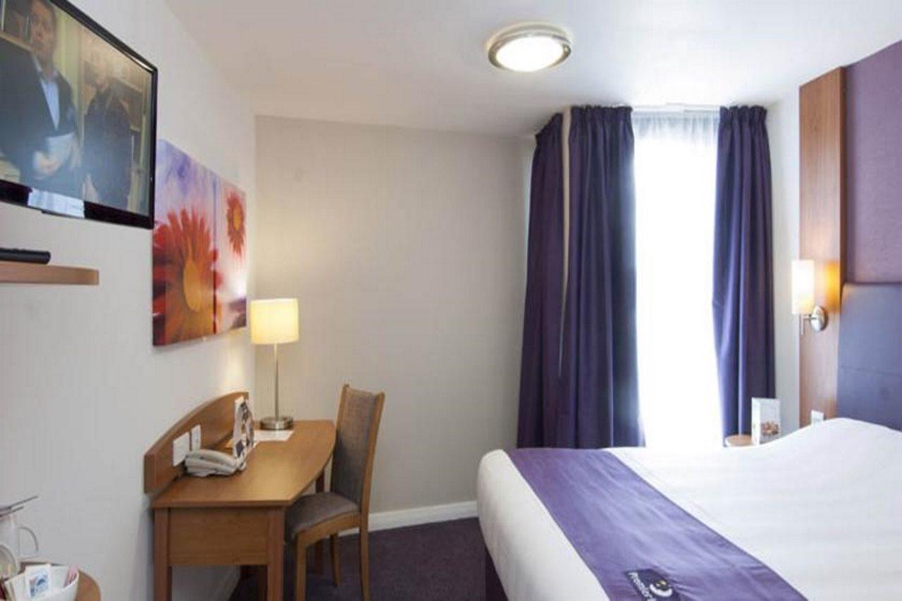 Premier Inn Edinburgh Airport - Newbridge Newbridge  Exterior foto